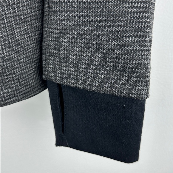 Betabrand Active Herringbone Blazer - Picture 4 of 10